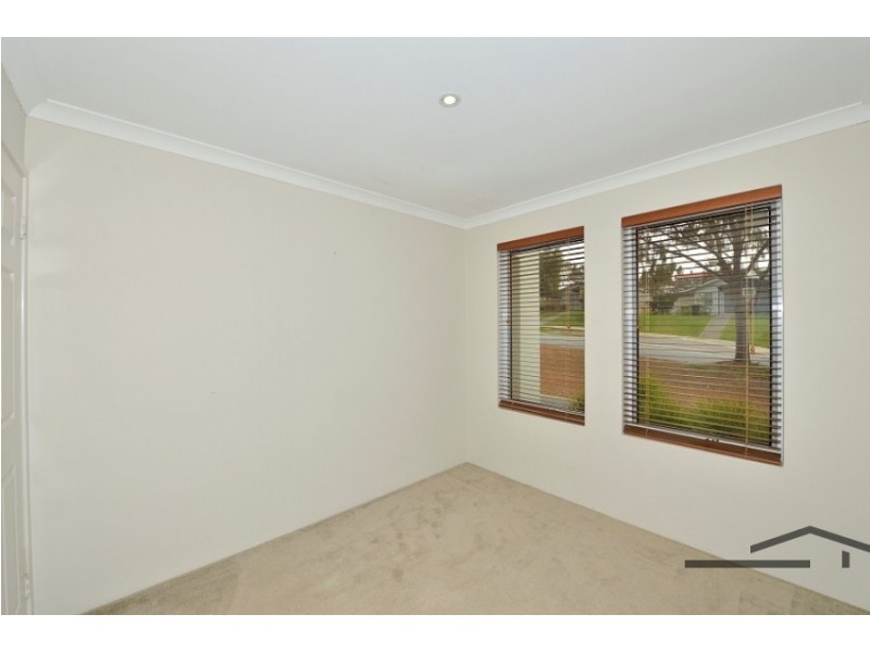 12 Ferguson Street, Wannanup WA 6210