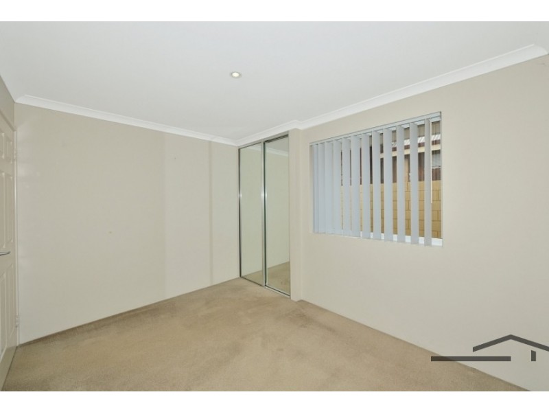 12 Ferguson Street, Wannanup WA 6210