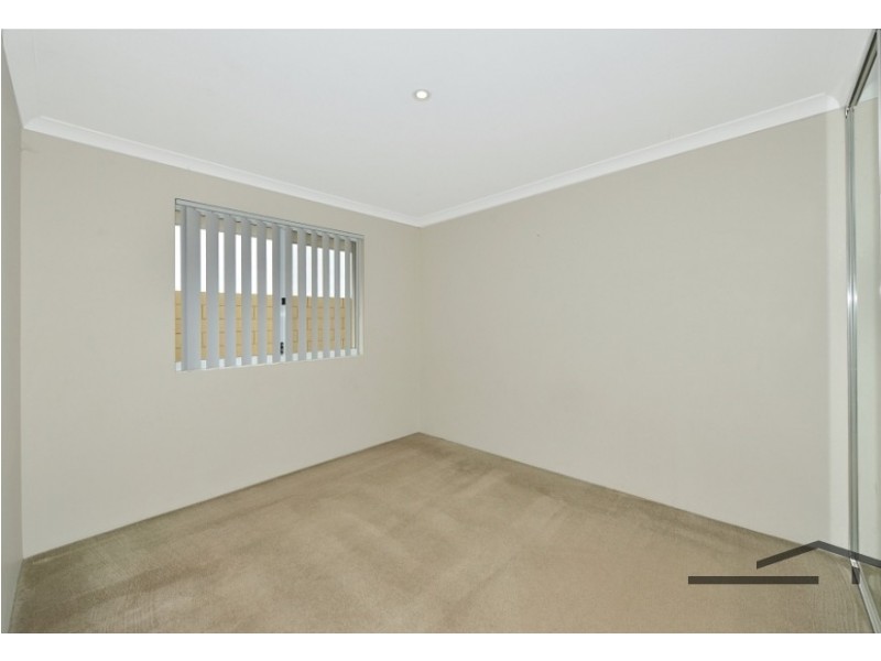 12 Ferguson Street, Wannanup WA 6210