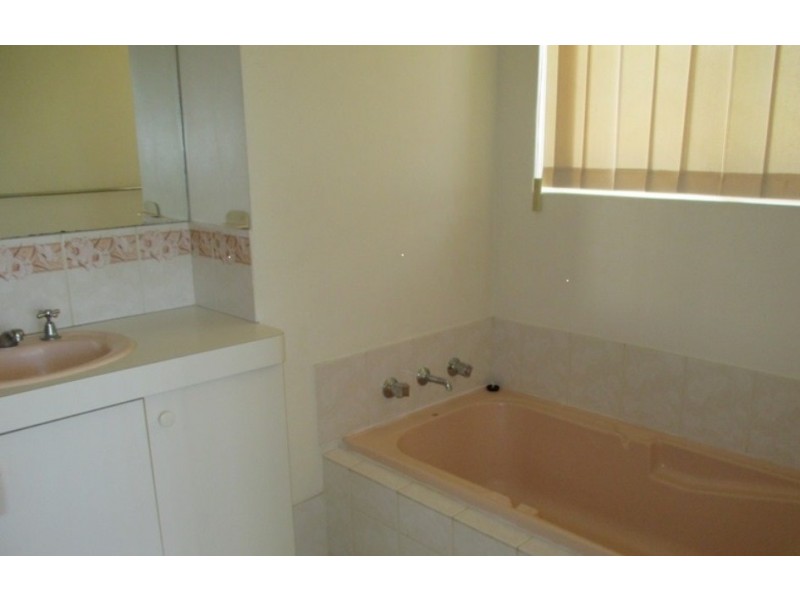 37A Admiralty Crescent, Halls Head WA 6210