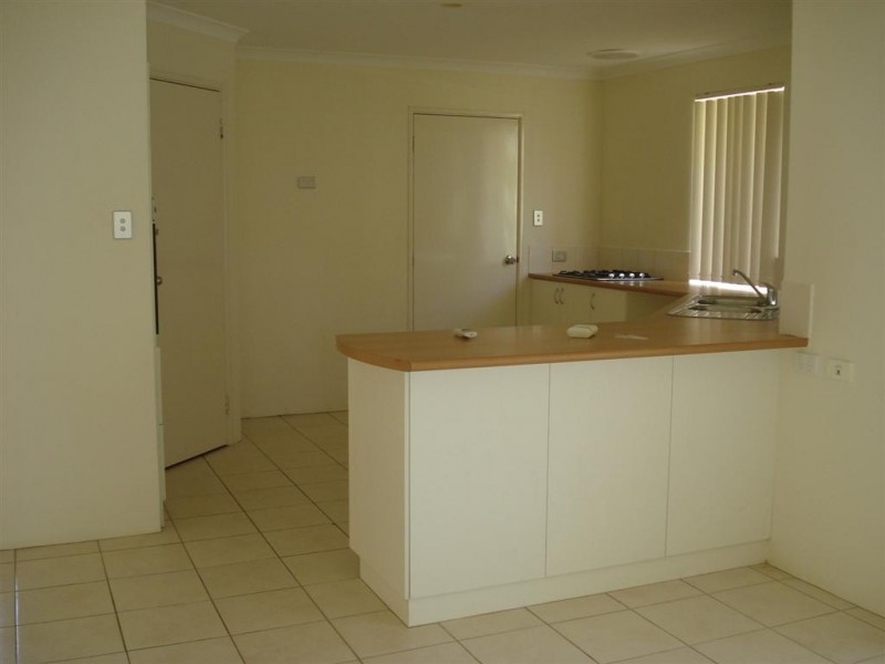 40 Ravendale Drive, Dudley Park WA 6210