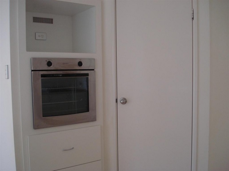 40 Ravendale Drive, Dudley Park WA 6210