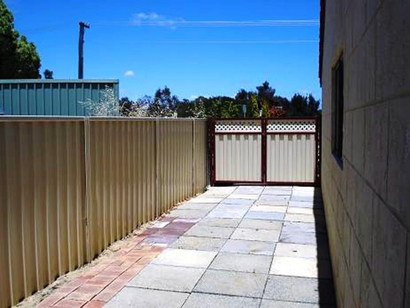 1 Nairn Road, Coodanup WA 6210