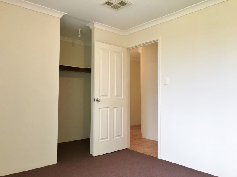 17  Rosebud Place, Halls Head WA 6210