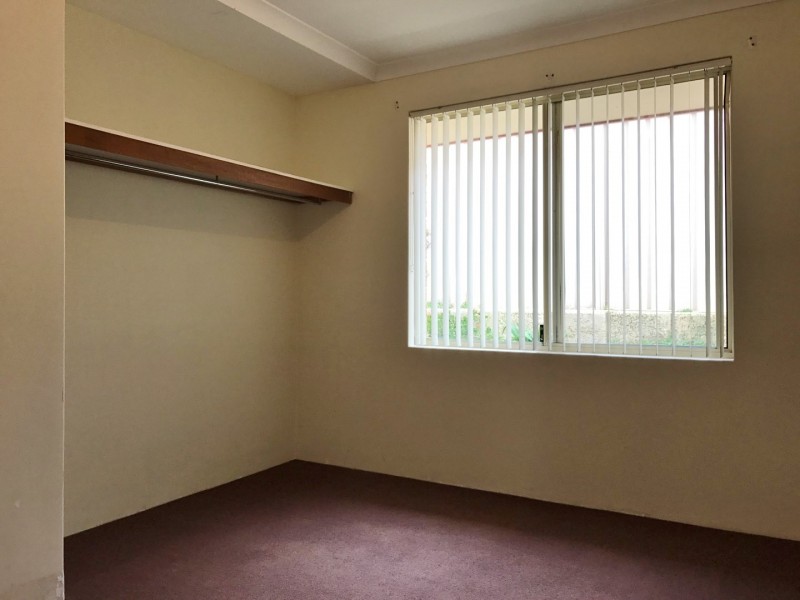 17  Rosebud Place, Halls Head WA 6210