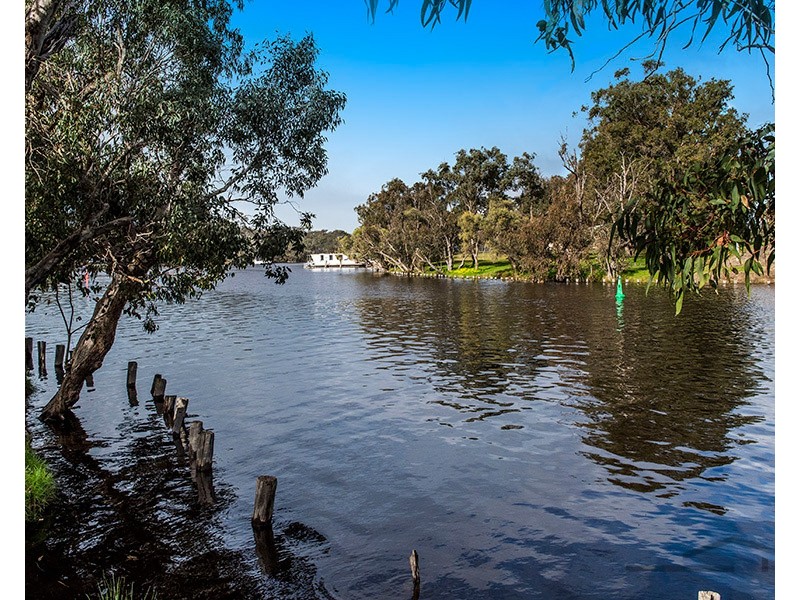 16 Holloway Turn, Ravenswood WA 6208