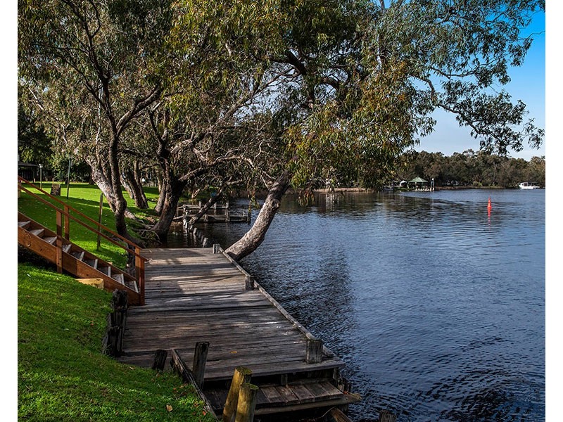 16 Holloway Turn, Ravenswood WA 6208