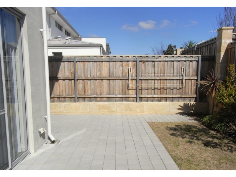 39 Middleton Loop, Meadow Springs WA 6210