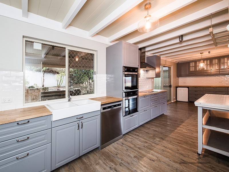 4B Magnolia Rise, Halls Head WA 6210