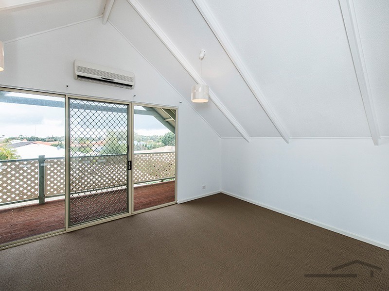 4B Magnolia Rise, Halls Head WA 6210