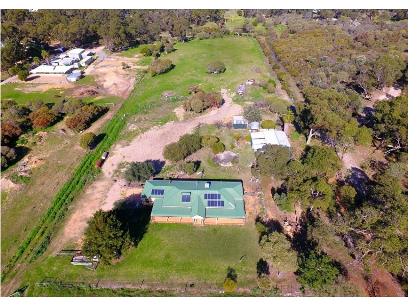 104 Red Road, Parklands WA 6180