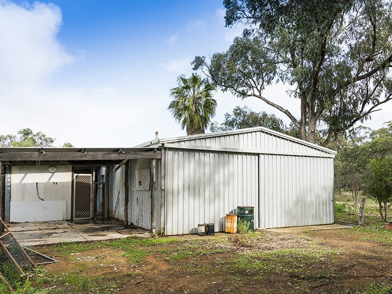 104 Red Road, Parklands WA 6180