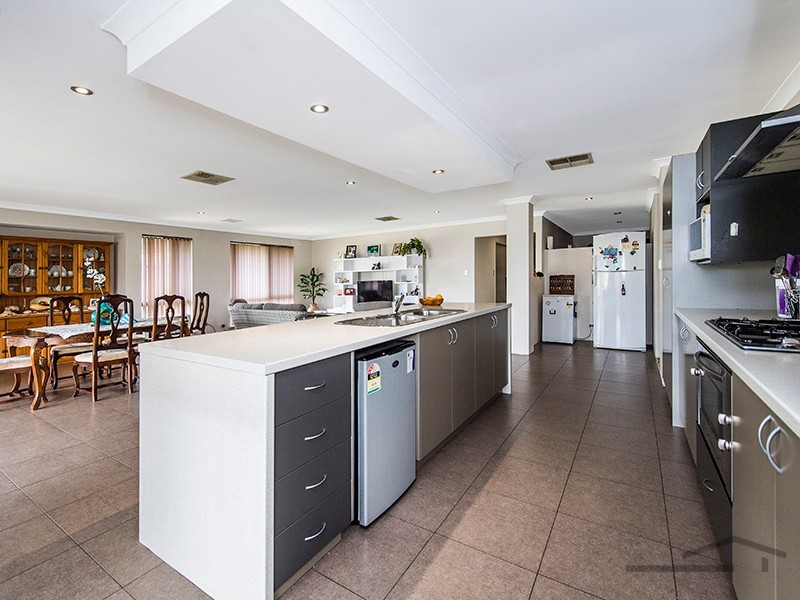 19 Wells Road, Pinjarra WA 6208