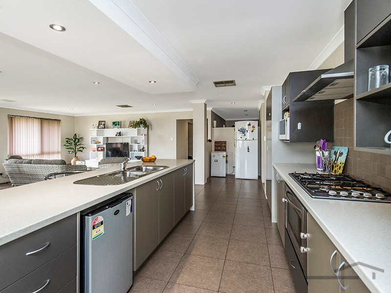 19 Wells Road, Pinjarra WA 6208