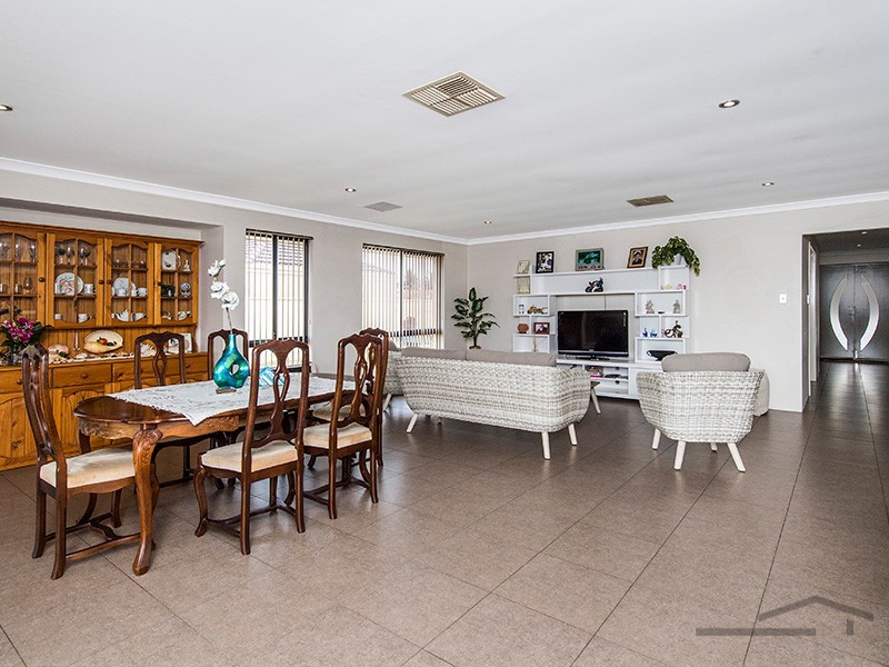 19 Wells Road, Pinjarra WA 6208