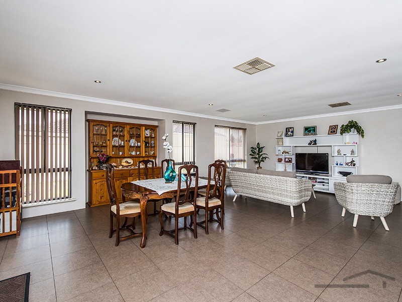 19 Wells Road, Pinjarra WA 6208