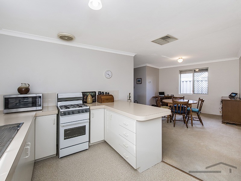 8 Coodanup Drive, Coodanup WA 6210