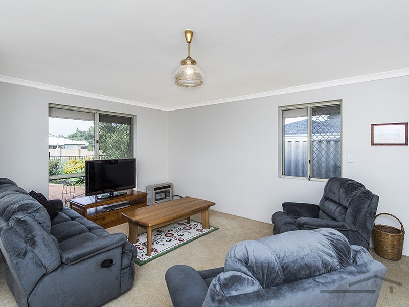 8 Coodanup Drive, Coodanup WA 6210