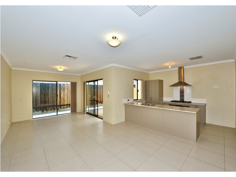 22 Illyarrie Avenue, Falcon WA 6210