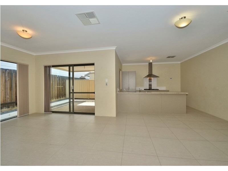 22 Illyarrie Avenue, Falcon WA 6210
