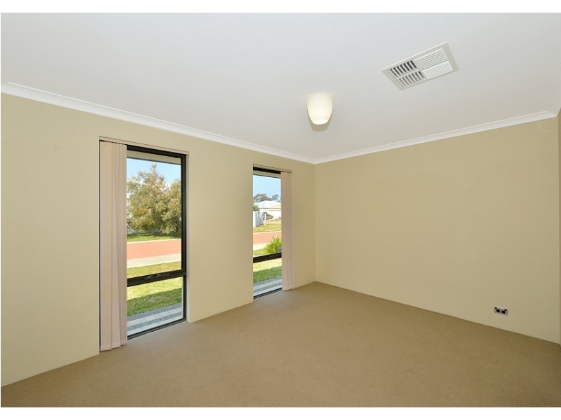 22 Illyarrie Avenue, Falcon WA 6210