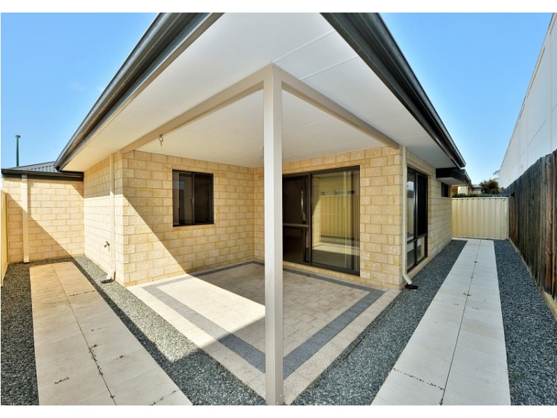 22 Illyarrie Avenue, Falcon WA 6210