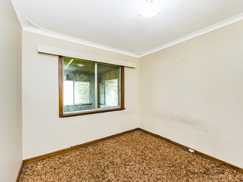 33 Roy Road, Coodanup WA 6210