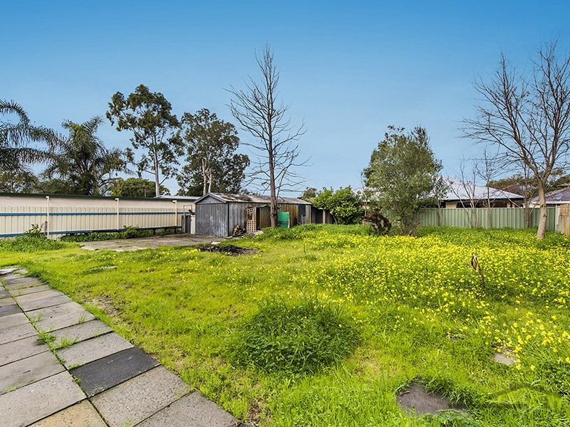 33 Roy Road, Coodanup WA 6210