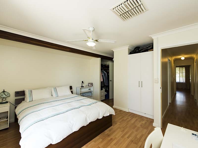 49 Carina Circle, Halls Head WA 6210