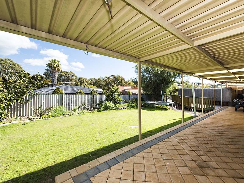 49 Carina Circle, Halls Head WA 6210