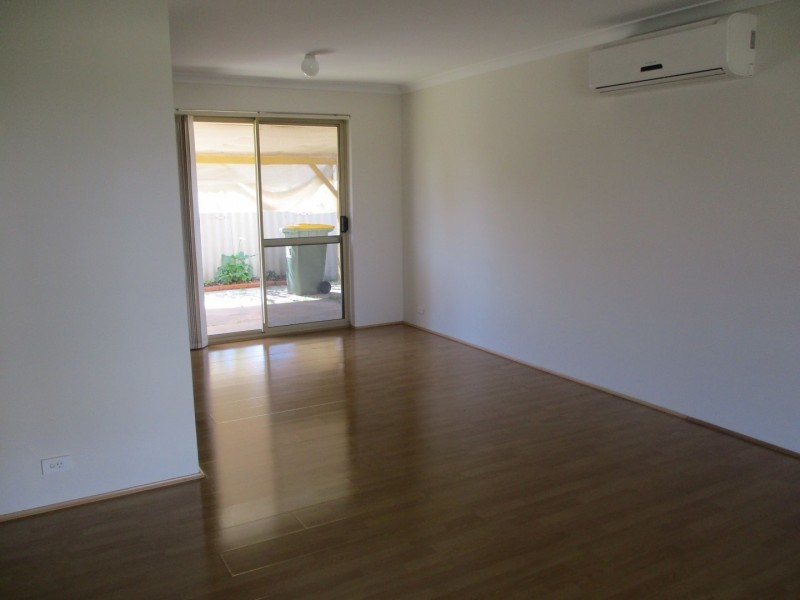 1/17 Balmoral Parade, Halls Head WA 6210