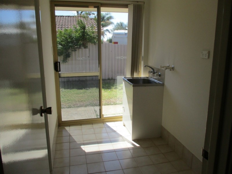 1/17 Balmoral Parade, Halls Head WA 6210