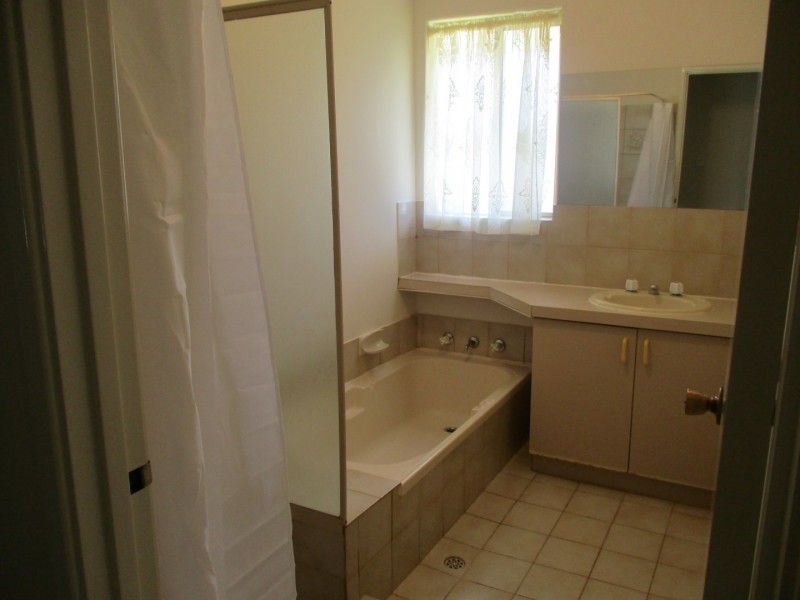 1/17 Balmoral Parade, Halls Head WA 6210