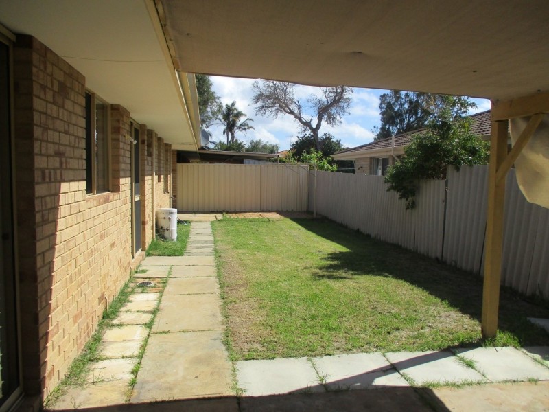 1/17 Balmoral Parade, Halls Head WA 6210