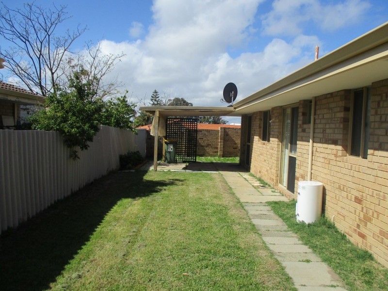 1/17 Balmoral Parade, Halls Head WA 6210