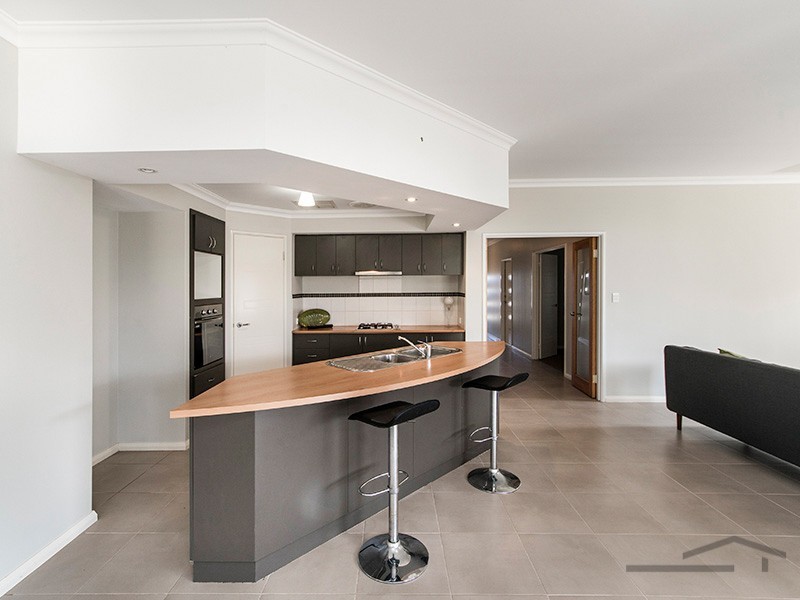 9 Scarab Court, Halls Head WA 6210