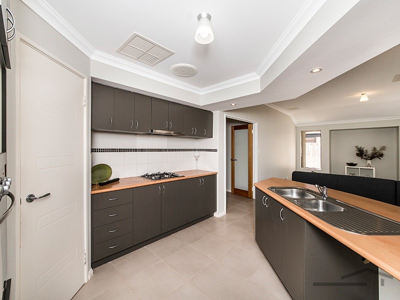 9 Scarab Court, Halls Head WA 6210