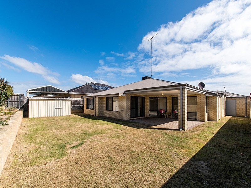 9 Scarab Court, Halls Head WA 6210