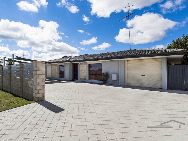 182 McLarty Road, Halls Head WA 6210