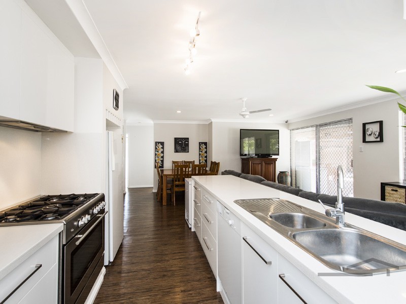 182 McLarty Road, Halls Head WA 6210