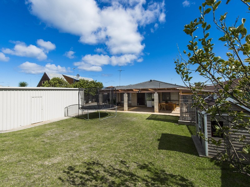 182 McLarty Road, Halls Head WA 6210