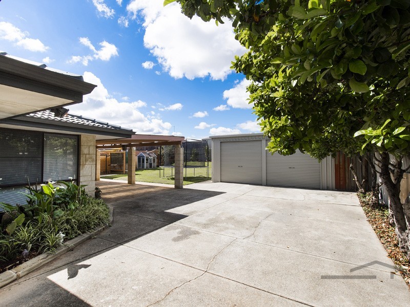 182 McLarty Road, Halls Head WA 6210