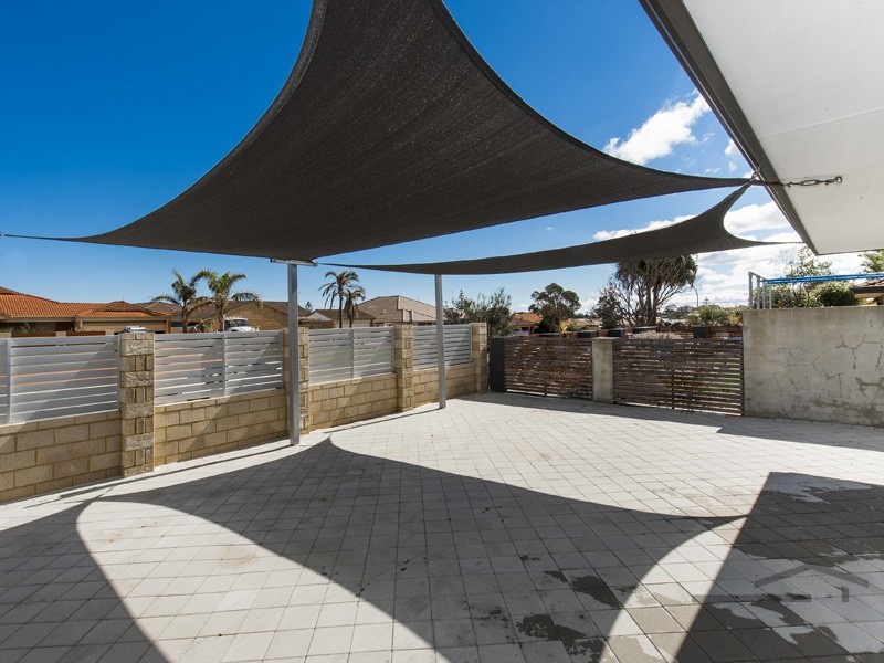 182 McLarty Road, Halls Head WA 6210