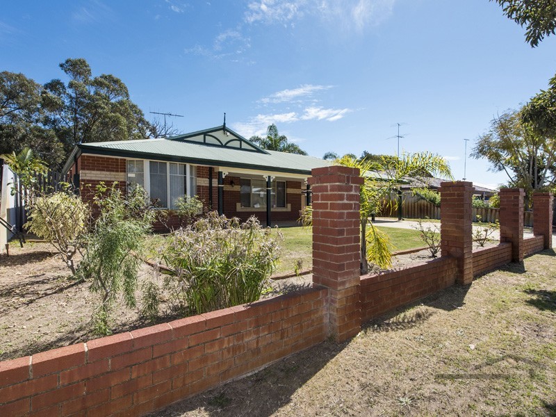 18 Achilles Place, Greenfields WA 6210