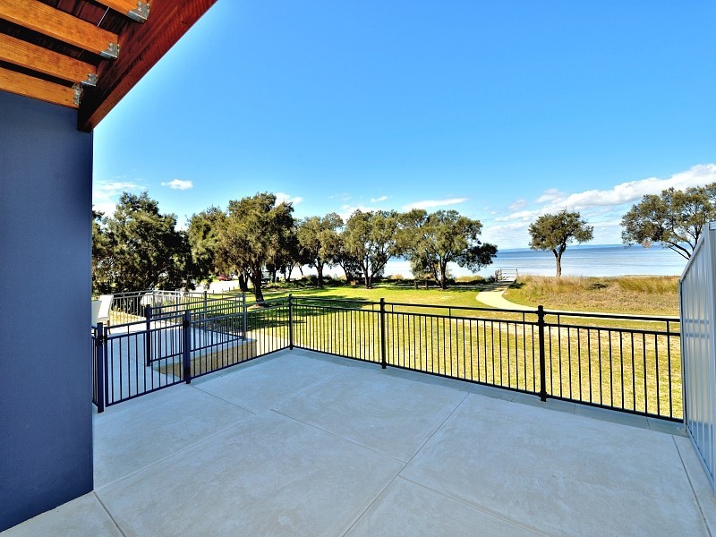 19/15 Kardan Loop, Falcon WA 6210