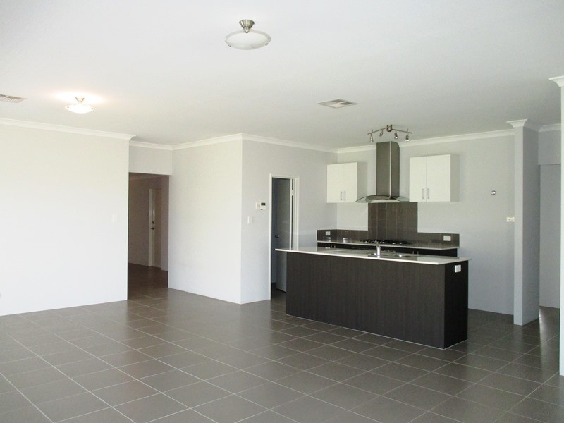 28 Eleanore Drive, Madora Bay WA 6210