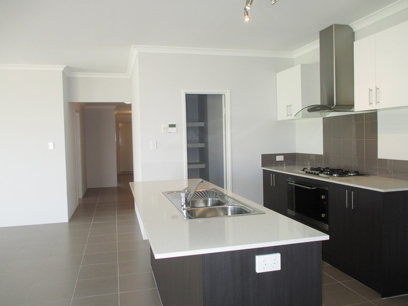28 Eleanore Drive, Madora Bay WA 6210