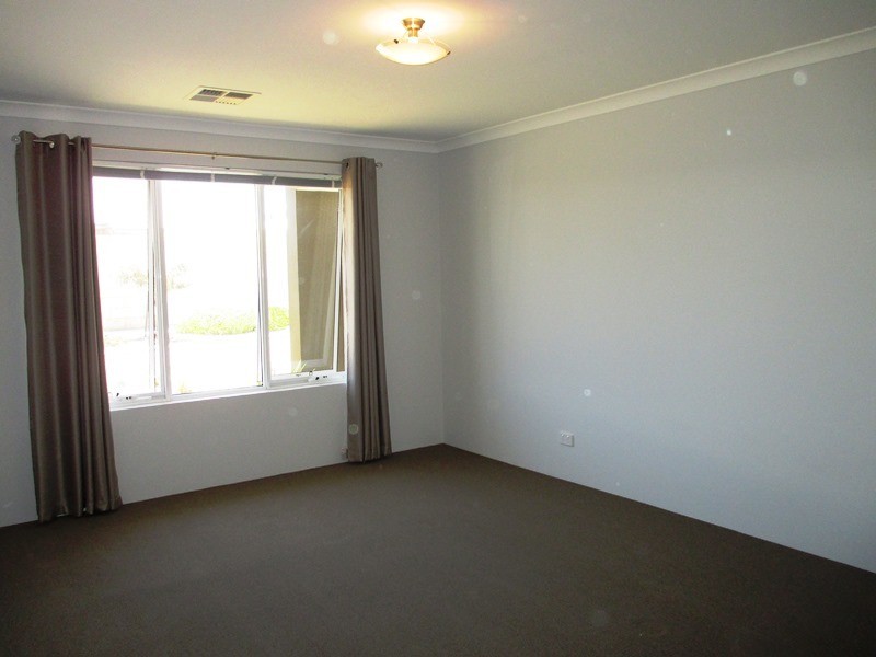 28 Eleanore Drive, Madora Bay WA 6210
