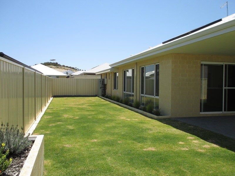 28 Eleanore Drive, Madora Bay WA 6210