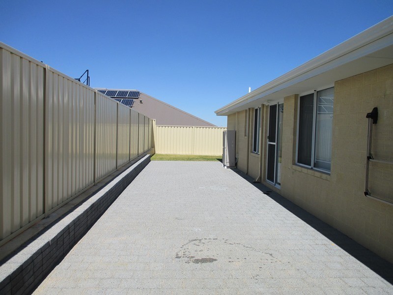 28 Eleanore Drive, Madora Bay WA 6210